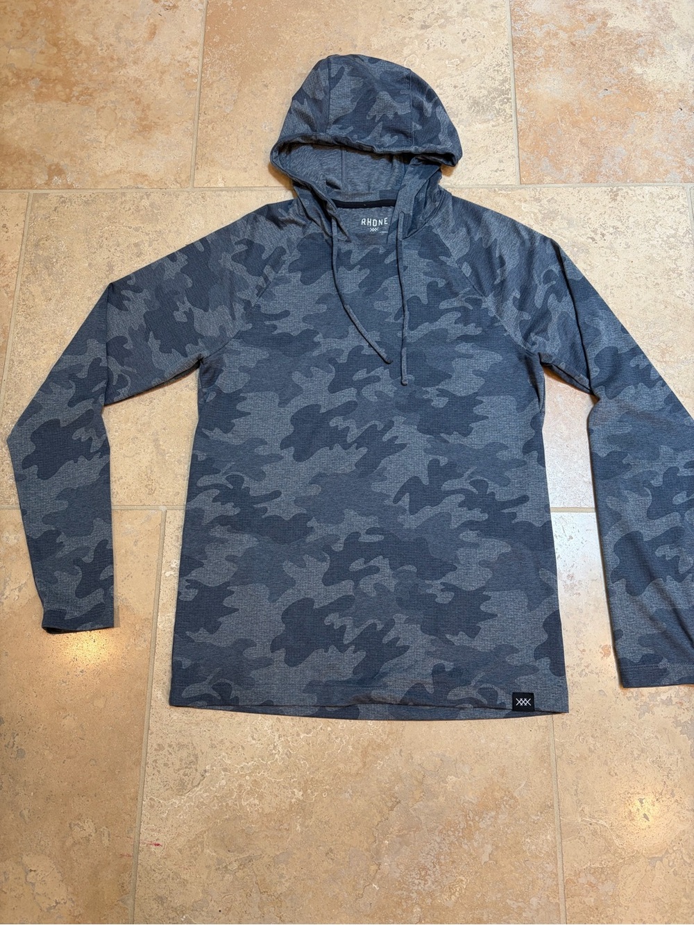 RHONE men’s camo Base Training Lightweight Hoodie
